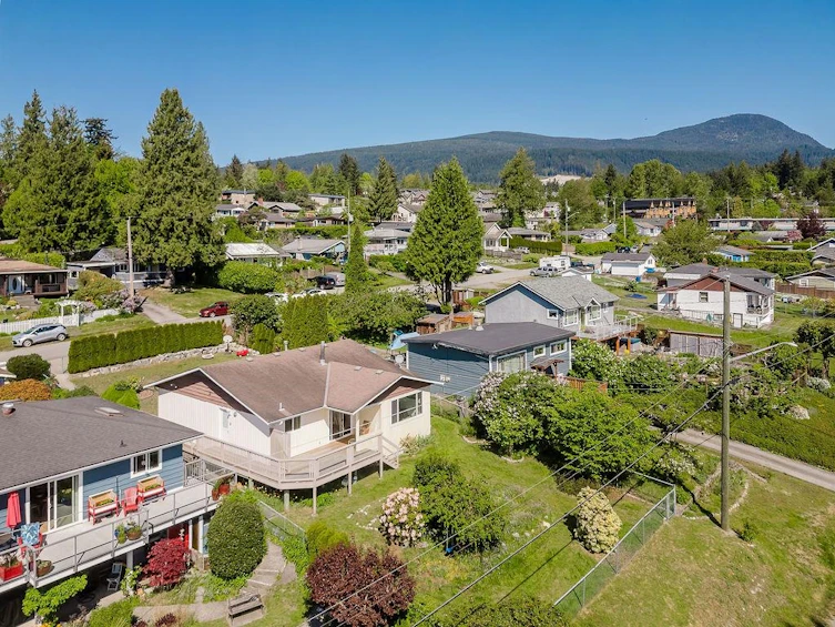 606 Martin Road, Gibsons, BC, V0N 1V9 - 36