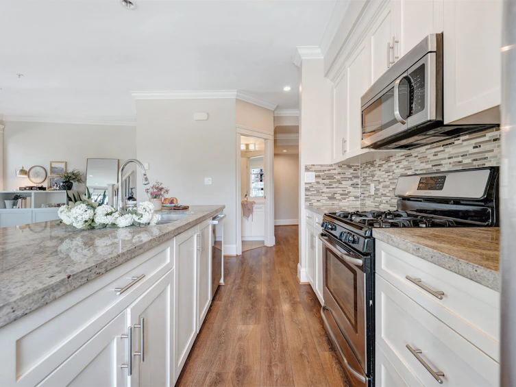 308 Seymour River Place, North Vancouver, BC, V7H 1S7 - 11