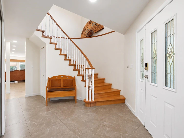 11142 85a Avenue, Delta, BC, V4C 7C8 - 8