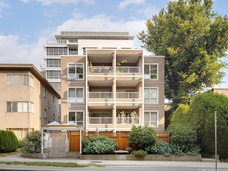 203-985 W 10th Avenue, Vancouver, BC, V5Z 1L9