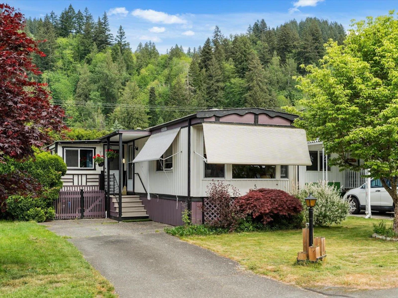 5 - 46484 Chilliwack Lake Road, Chilliwack BC