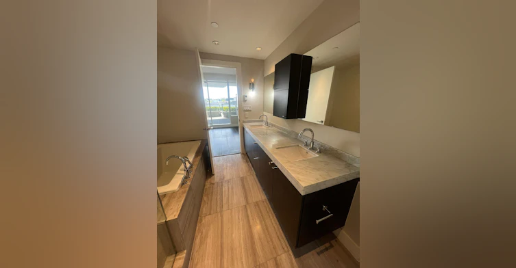 202-866 Arthur Erickson Place, West Vancouver, BC, V7T 0B2 - 2