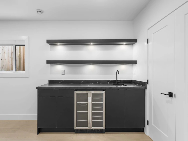 340 E Keith Road, North Vancouver, BC, V7L 1V7 - 29