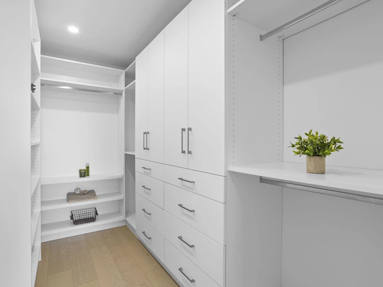 340 E Keith Road, North Vancouver, BC, V7L 1V7 - 26