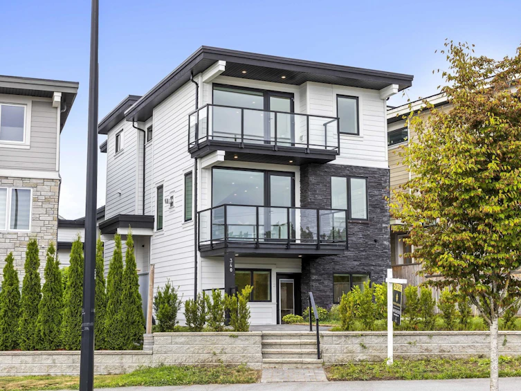 340 E Keith Road, North Vancouver, BC, V7L 1V7
