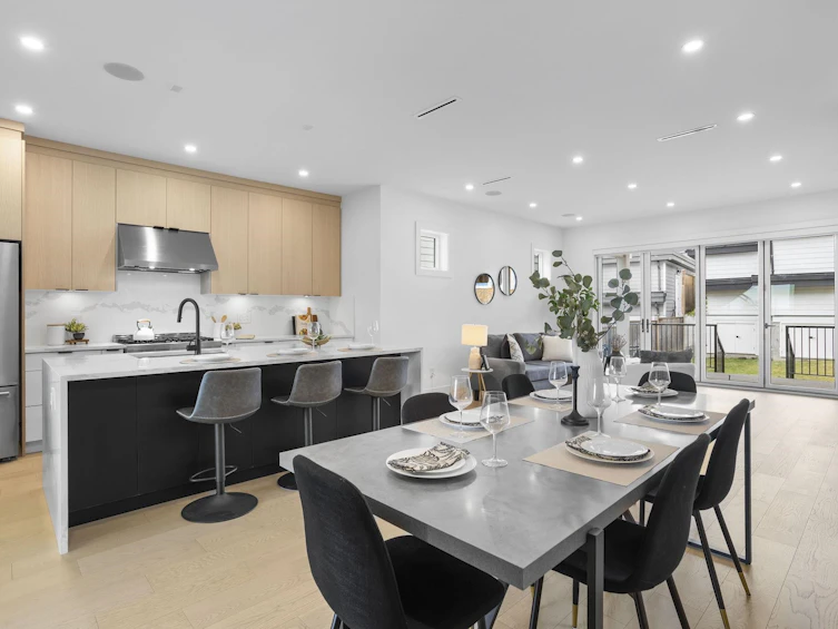 340 E Keith Road, North Vancouver, BC, V7L 1V7 - 15