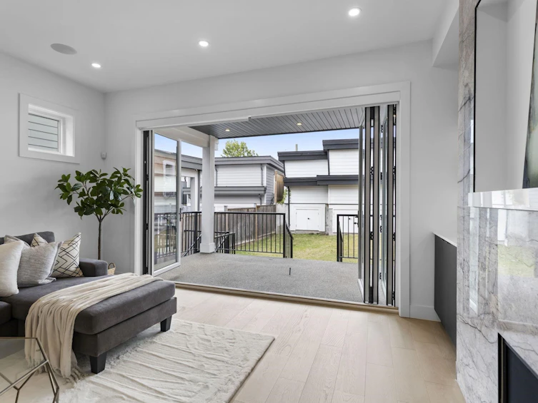 340 E Keith Road, North Vancouver, BC, V7L 1V7 - 13