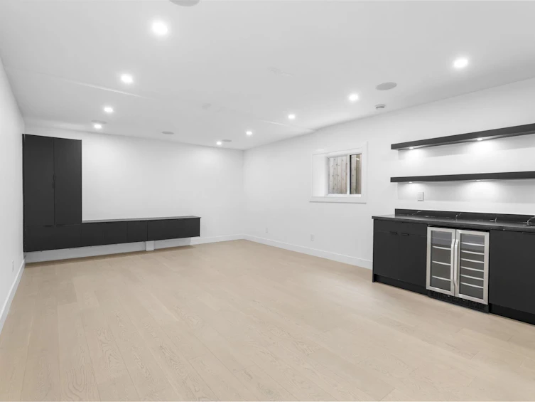 340 E Keith Road, North Vancouver, BC, V7L 1V7 - 30