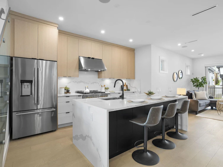 340 E Keith Road, North Vancouver, BC, V7L 1V7 - 16