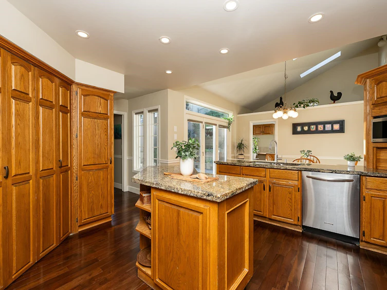 408 Riverview Crescent, Coquitlam, BC, V3C 4X8 - 6