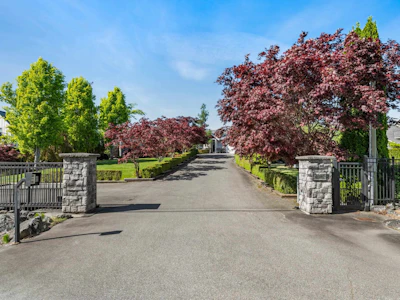 23107 80 Avenue - 2