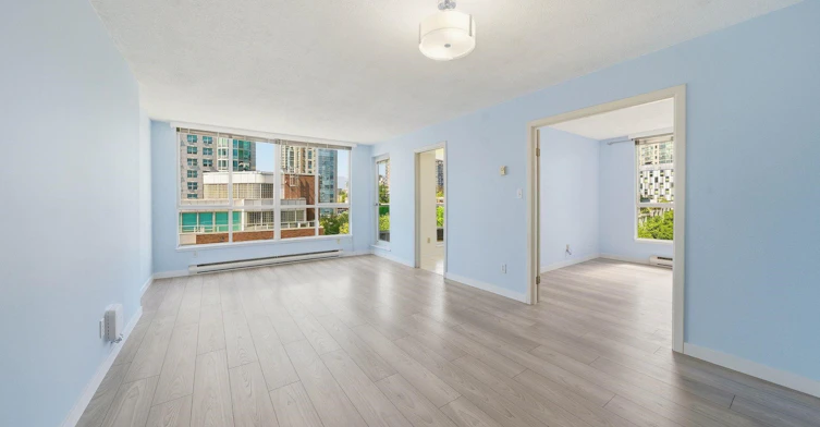 902-1500 Howe Street, Vancouver, BC, V6Z 2N1 - 2