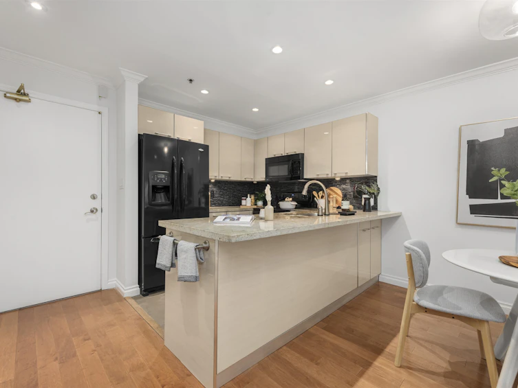 103-1925 W 2nd Avenue, Vancouver, BC, V6J 1J2 - 5