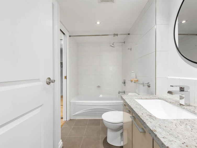 103-1925 W 2nd Avenue, Vancouver, BC, V6J 1J2 - 10