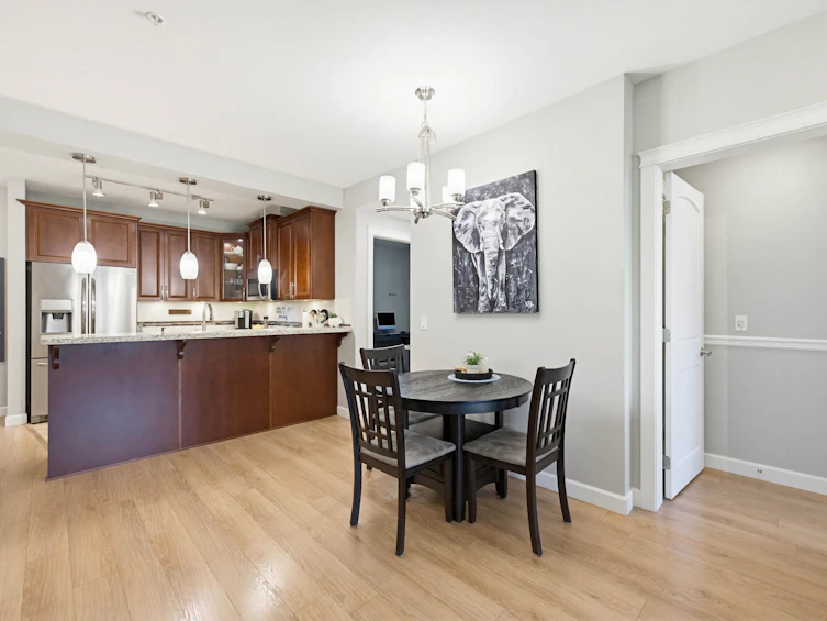 325-8218 207a Street, Langley, BC, V2Y 0X9 - 8