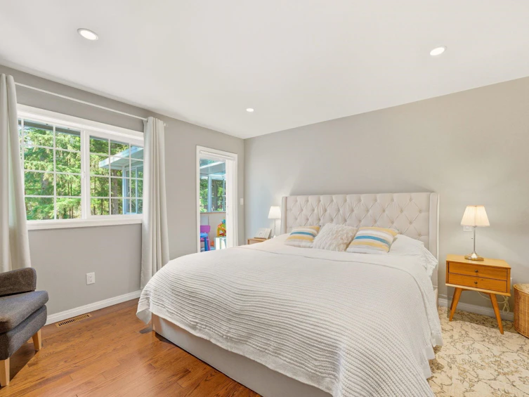 4063 Shone Road, North Vancouver, BC, V7G 2N4 - 24