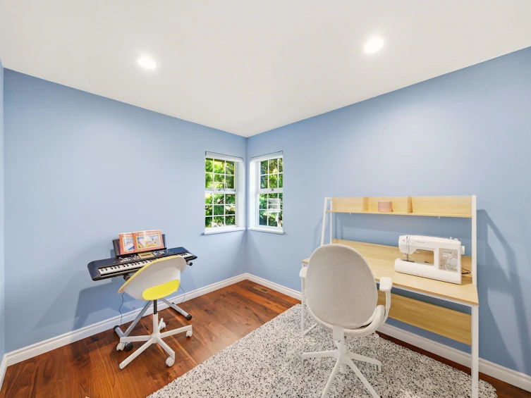 4063 Shone Road, North Vancouver, BC, V7G 2N4 - 27