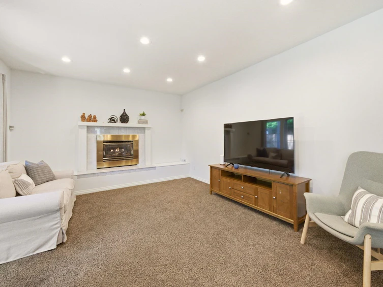 4063 Shone Road, North Vancouver, BC, V7G 2N4 - 17