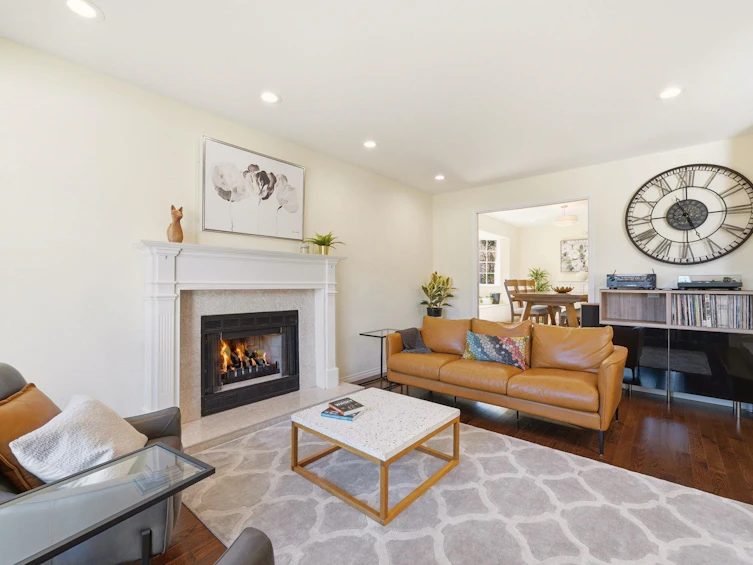 4063 Shone Road, North Vancouver, BC, V7G 2N4 - 8