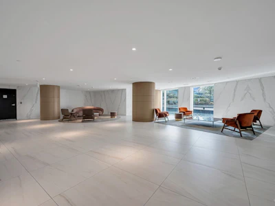 3705-9887 Whalley Boulevard - 4