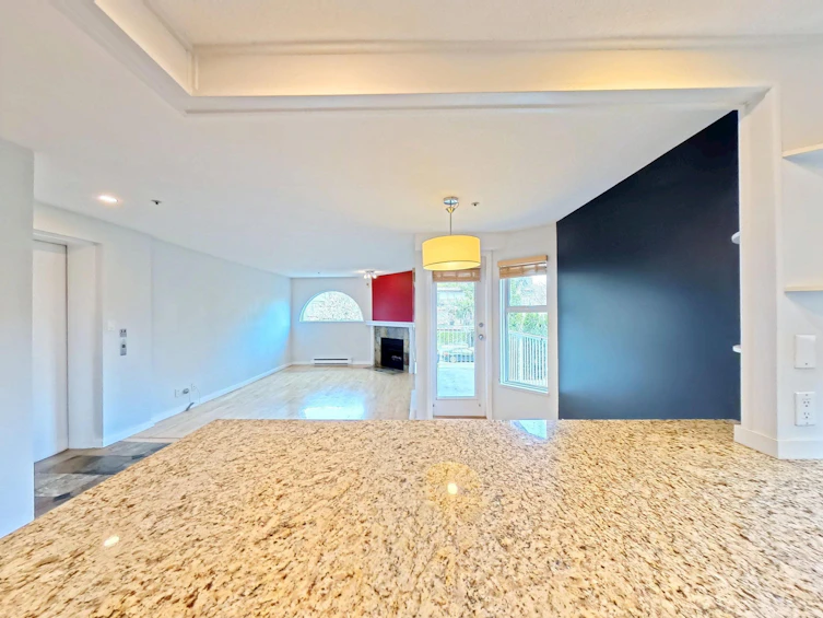 201-1868 W 8th Avenue, Vancouver, BC, V6J 5G3 - 12