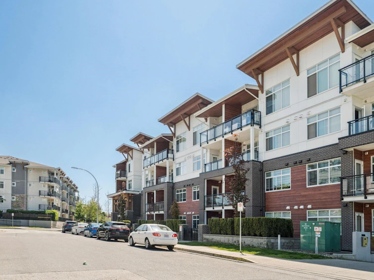 307-5415 Brydon Crescent, Langley, BC, V3A 0N4 - 3