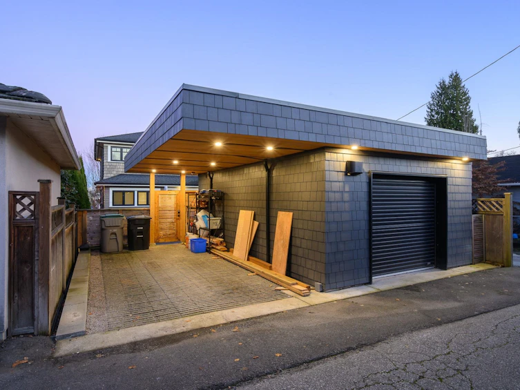 4241 Balkan Street, Vancouver, BC, V5V 3Z4 - 32