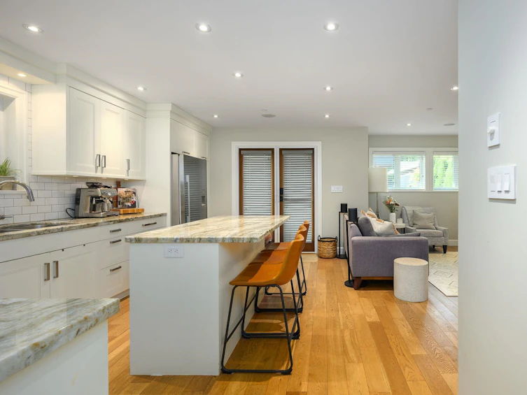 4241 Balkan Street, Vancouver, BC, V5V 3Z4 - 6