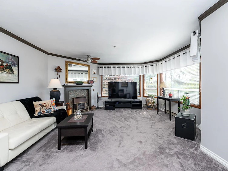 320-5710 201 Street, Langley, BC, V3A 8A8 - 9