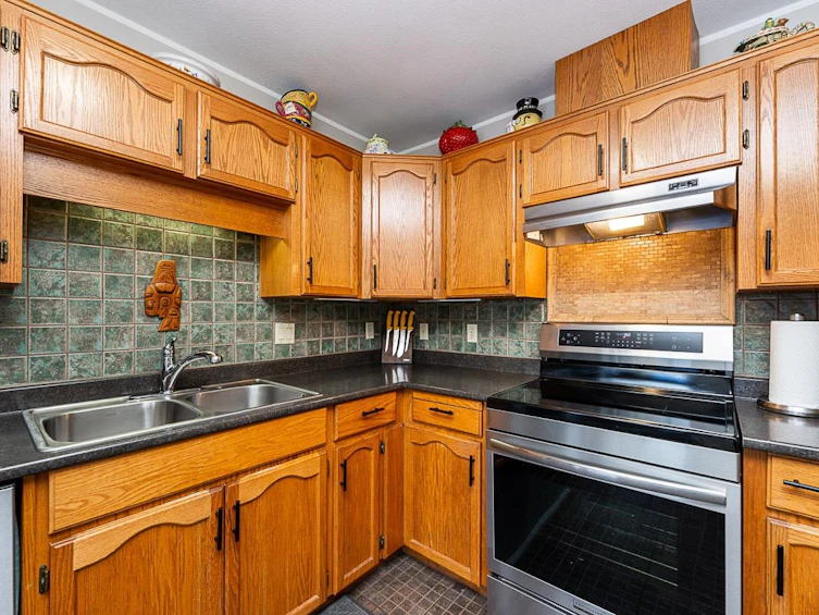 320-5710 201 Street, Langley, BC, V3A 8A8 - 13