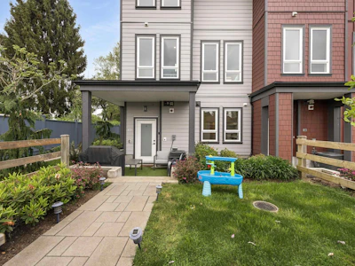 33-11851 232 Street - 2
