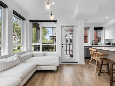 33-11851 232 Street - 4