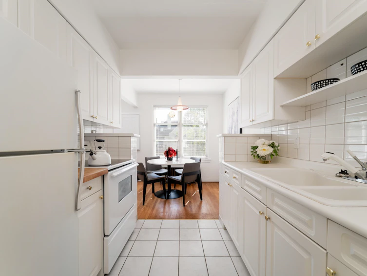 307-1565 Burnaby Street, Vancouver, BC, V6G 1X1 - 10