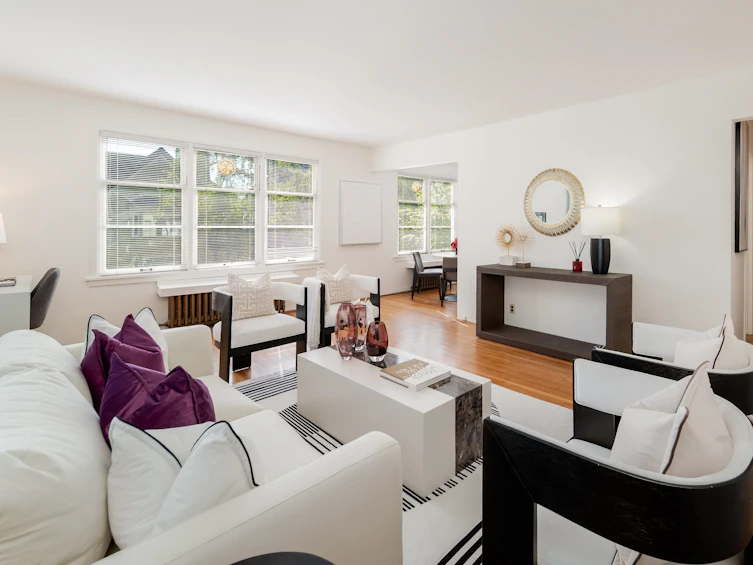 307-1565 Burnaby Street, Vancouver, BC, V6G 1X1 - 2