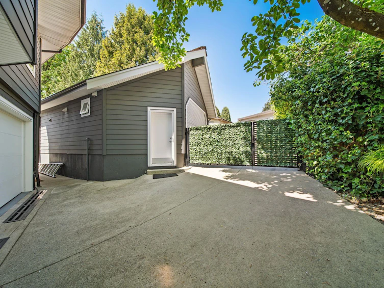 609 Lidster Place, New Westminster, BC, V3L 5E2 - 32