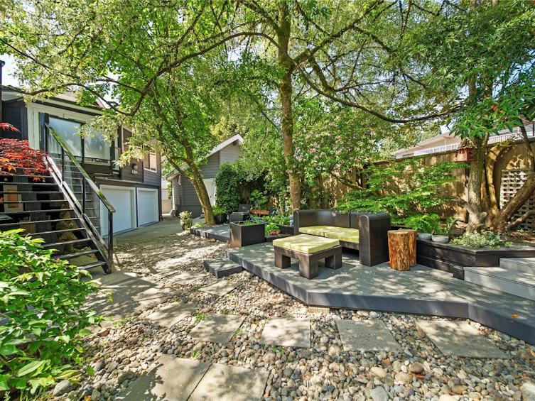 609 Lidster Place, New Westminster, BC, V3L 5E2 - 2