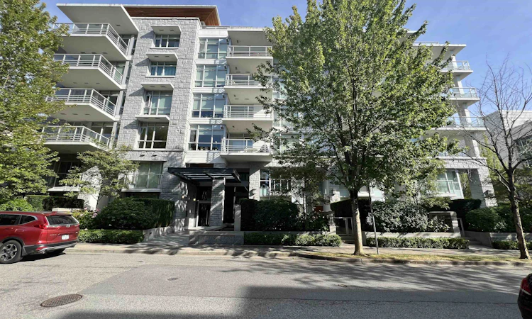 201-6080 Iona Drive