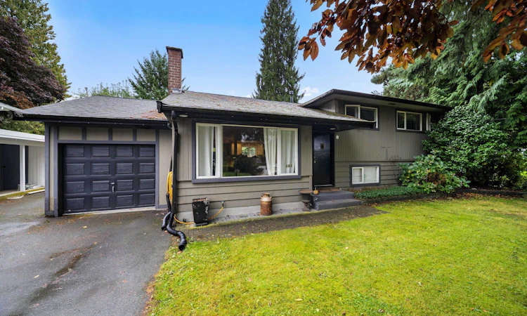 966 Dundonald Drive