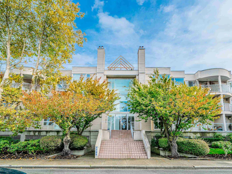 304-7700 Gilbert Road, Richmond, BC, V7C 3W2