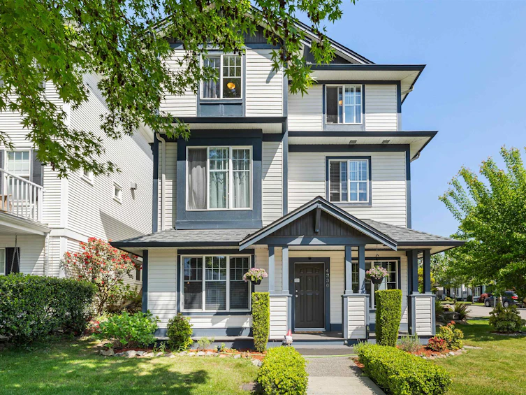4330 Bill Reid Terrace, Abbotsford, BC, V3G 3C2 - 3