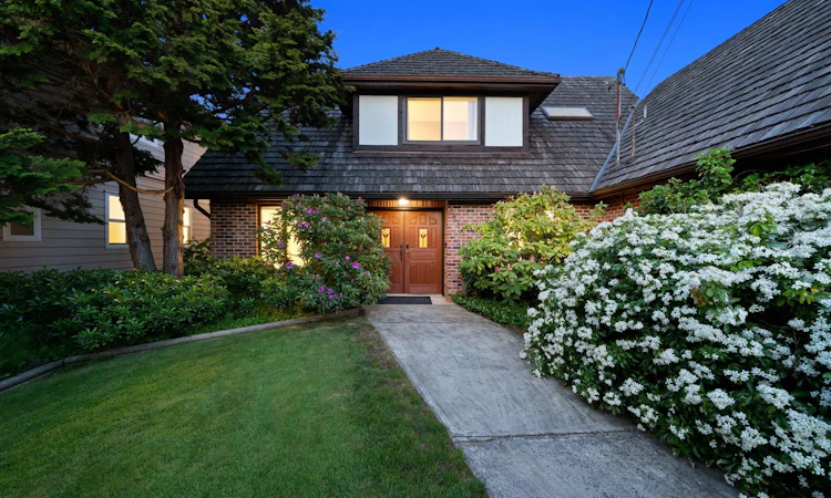 6546 Gibbons Drive