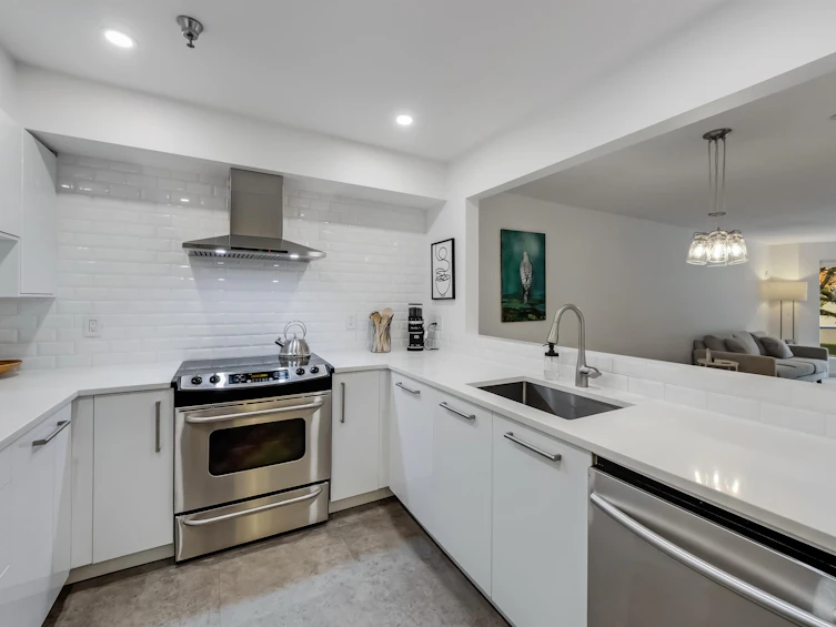 207-2288 W 12th Avenue, Vancouver, BC, V6K 4R2 - 9