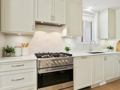 1-2447 E 41 Avenue - 4