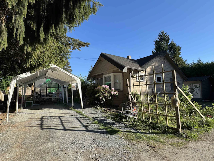 2127 King George Boulevard, Surrey, BC, V4A 5A3 - 3