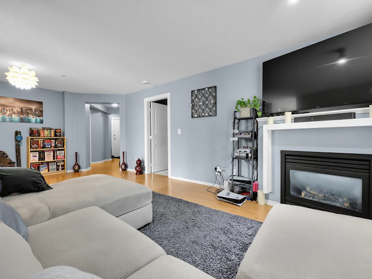 403-9339 University Crescent, Burnaby, BC, V5A 4Y1 - 6