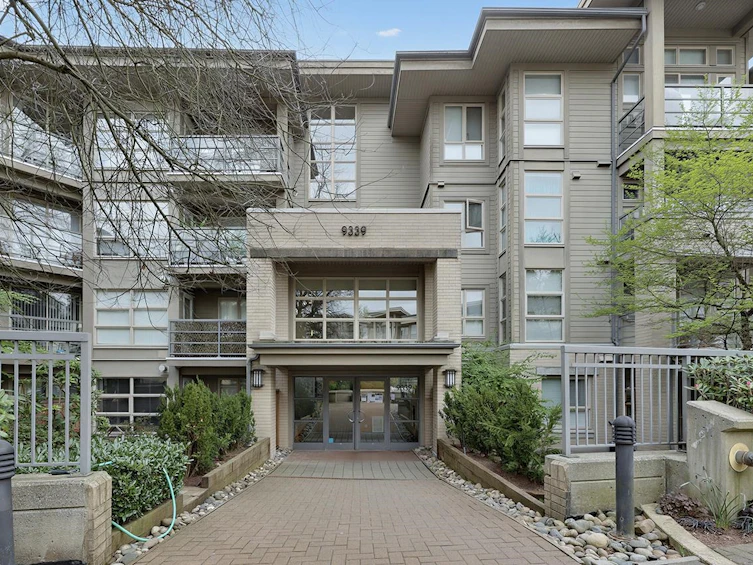 403-9339 University Crescent, Burnaby, BC, V5A 4Y1 - 2