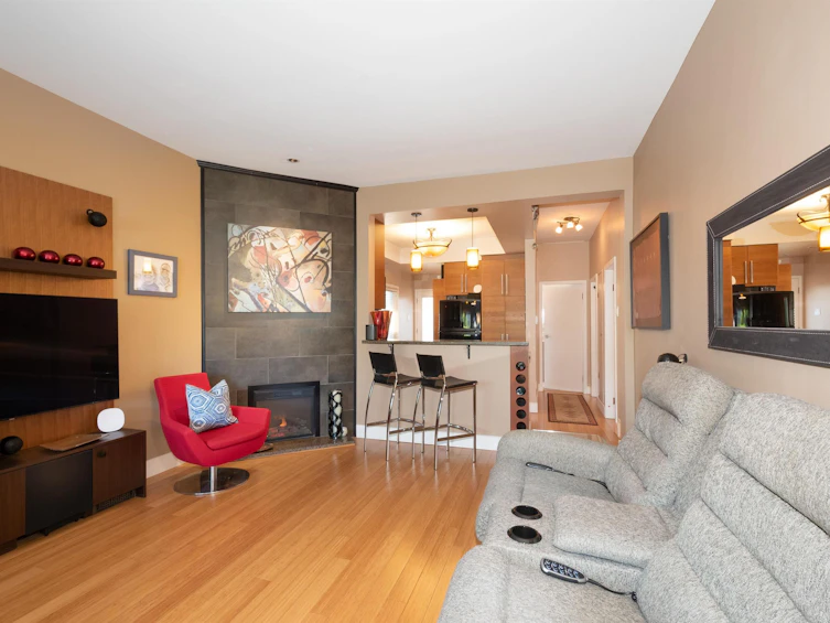 4961 St. Catherines Street, Vancouver, BC, V5W 3E9 - 12