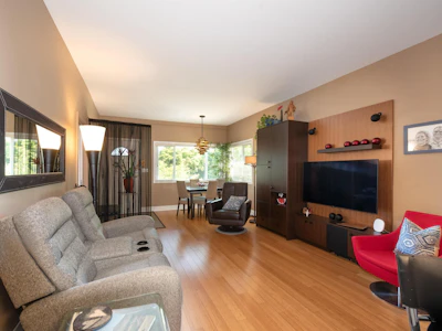 4961 St. Catherines Street - 5