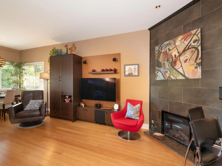 4961 St. Catherines Street, Vancouver, BC, V5W 3E9 - 4