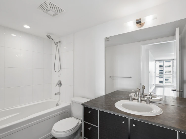 1107-13688 100 Avenue, Surrey, BC, V3T 0G5 - 15